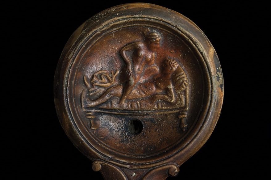 Roman oil lamp from Sigmund Freud's collection © Freud Museum London